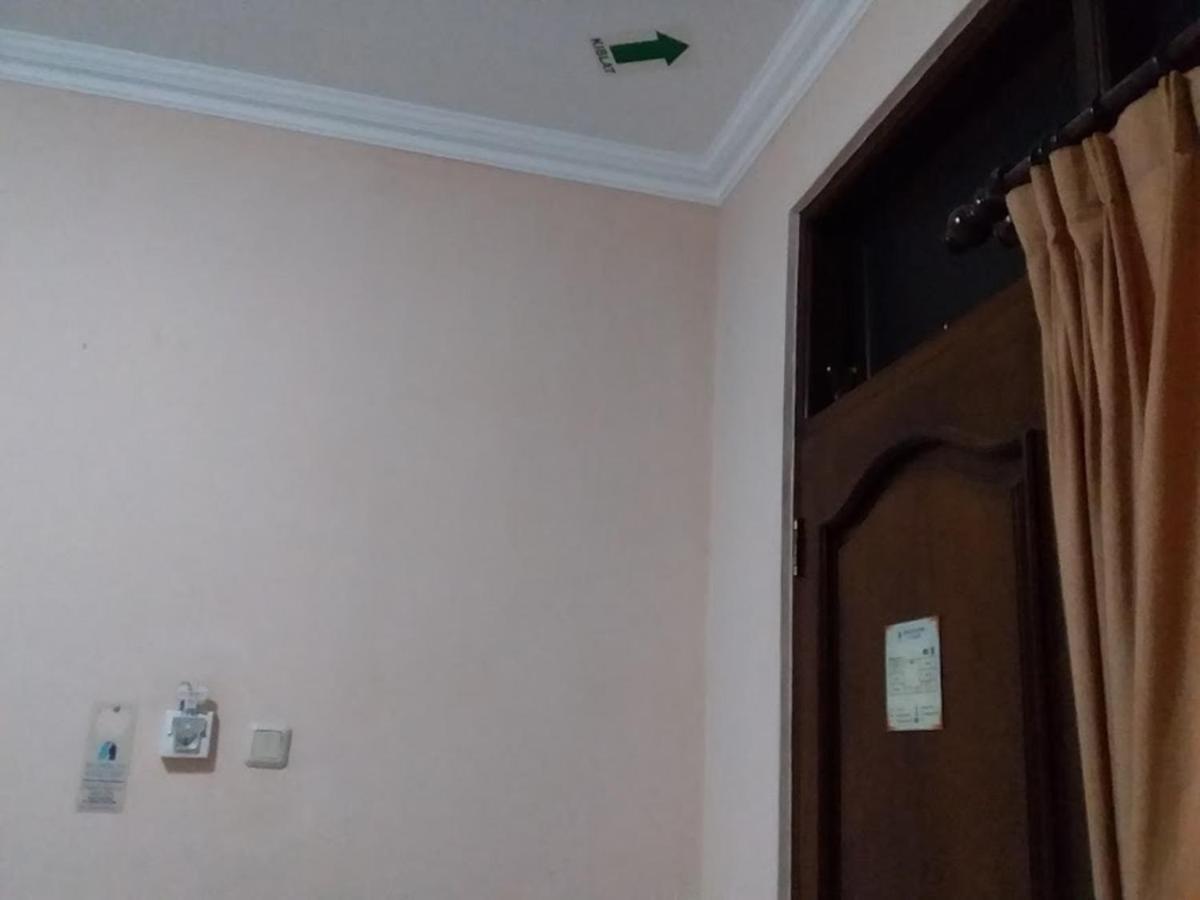 Malioboro Inn Hotel Yogyakarta Dış mekan fotoğraf